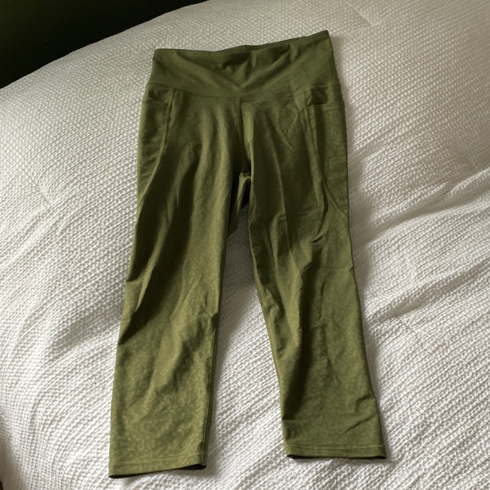 Olive Green Cheetah Print Woman’s Leggings